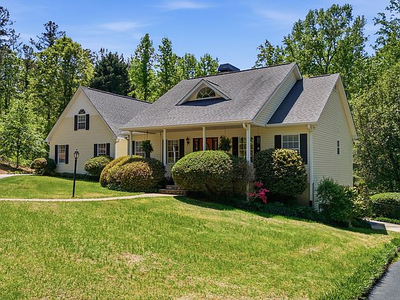 3rd image of 408 Parker Branch Rd
