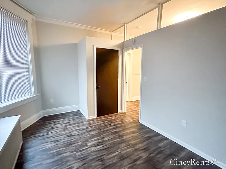 3716 Ault Park Ave — Photo 8
