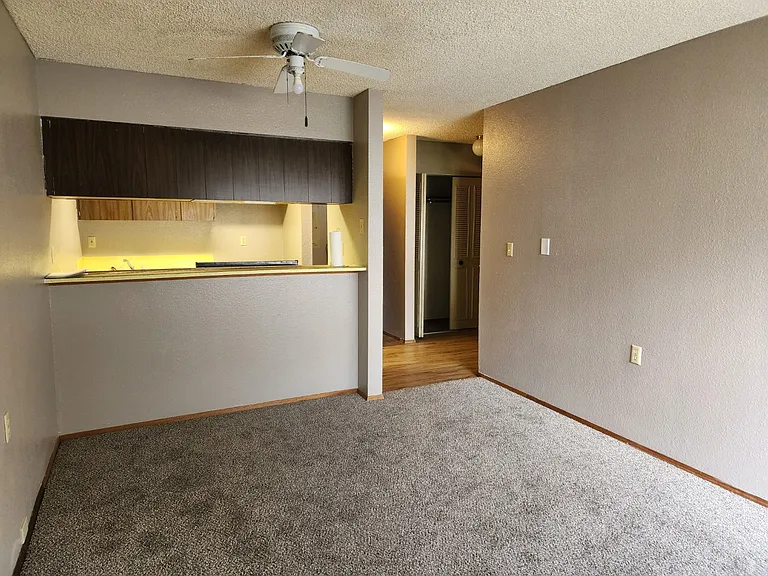 200 E 2nd St #104 — Photo 2
