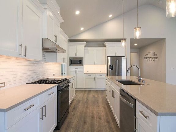 2nd image of 2268 Legacy Ln