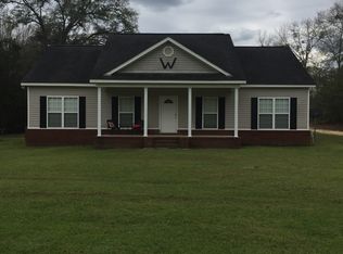 71 Draughon Rd, Gordon, AL 36343