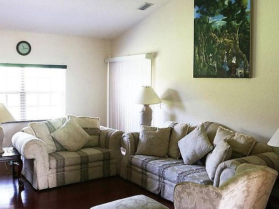 4th image of 26457 Asuncion Dr
