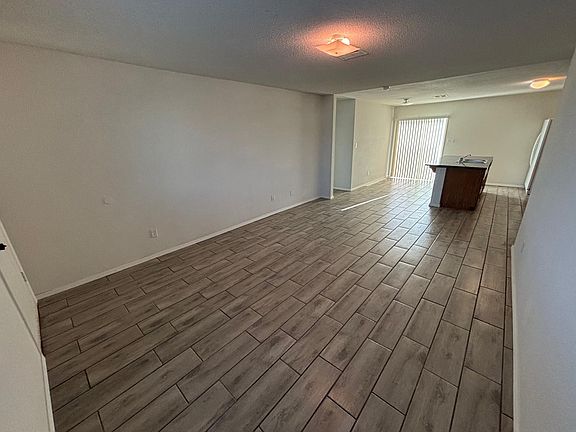3rd image of 3612 S Isabel Dr