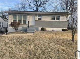 163 Flora Dr, Saint Louis, MO