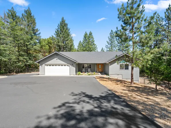1281 N Pinnon Rd, Grants Pass, OR 97526