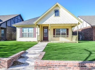 2106 9th St, Lubbock, TX 79401