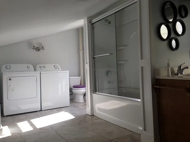 3 bed, 1500 sqft, $2,095 — Photo 2