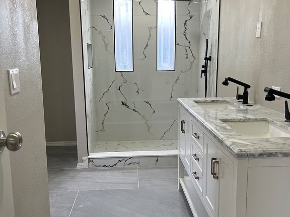 5th image of 8807 Barcin Cir