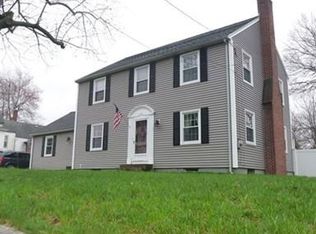 8 Mechanic St, Douglas, MA 01516