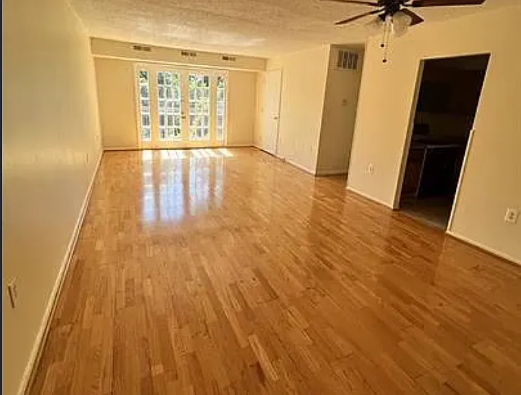 3811 Swann Rd #203 — Photo 2