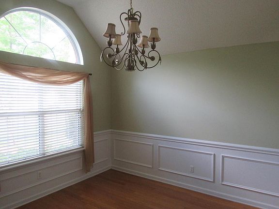 Formal Dining