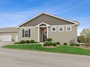 1957 Southern Cir, Pingree Grove, IL 60140