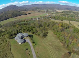 200 Pearl Ridge Ln, Lexington, VA 24450