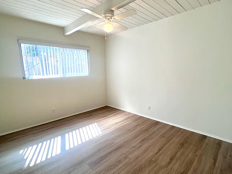 508 Hill Dr #10 — Photo 9