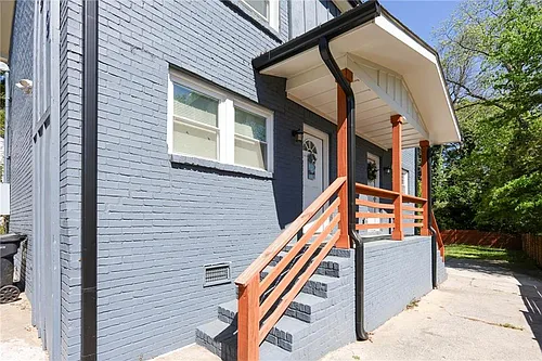 1809 Vesta Ave Photo 1
