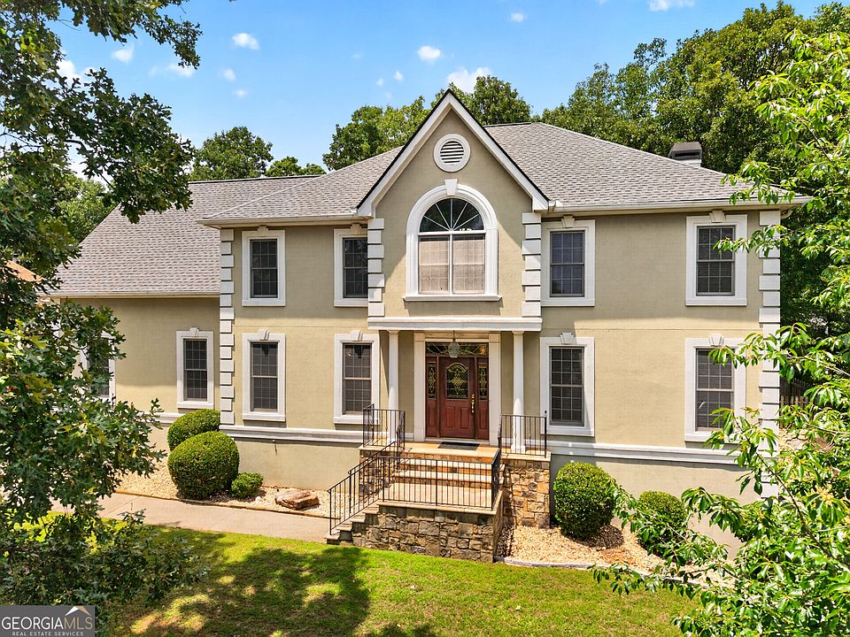 1st image of 5490 Hampstead Way