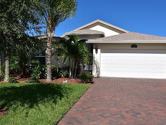2nd image of 704 Honeybell Ct SW
