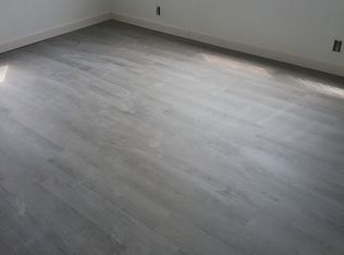 380 S 22nd St #3, Decatur, IL 62521