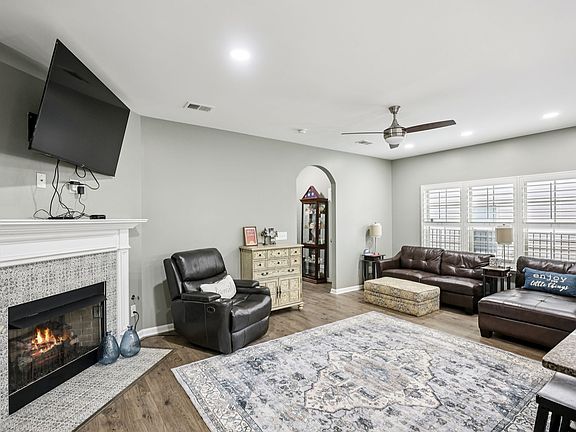 2nd image of 2263 Cason Ln