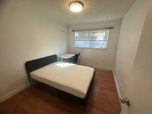1634 Milvia St #4 — Photo 3