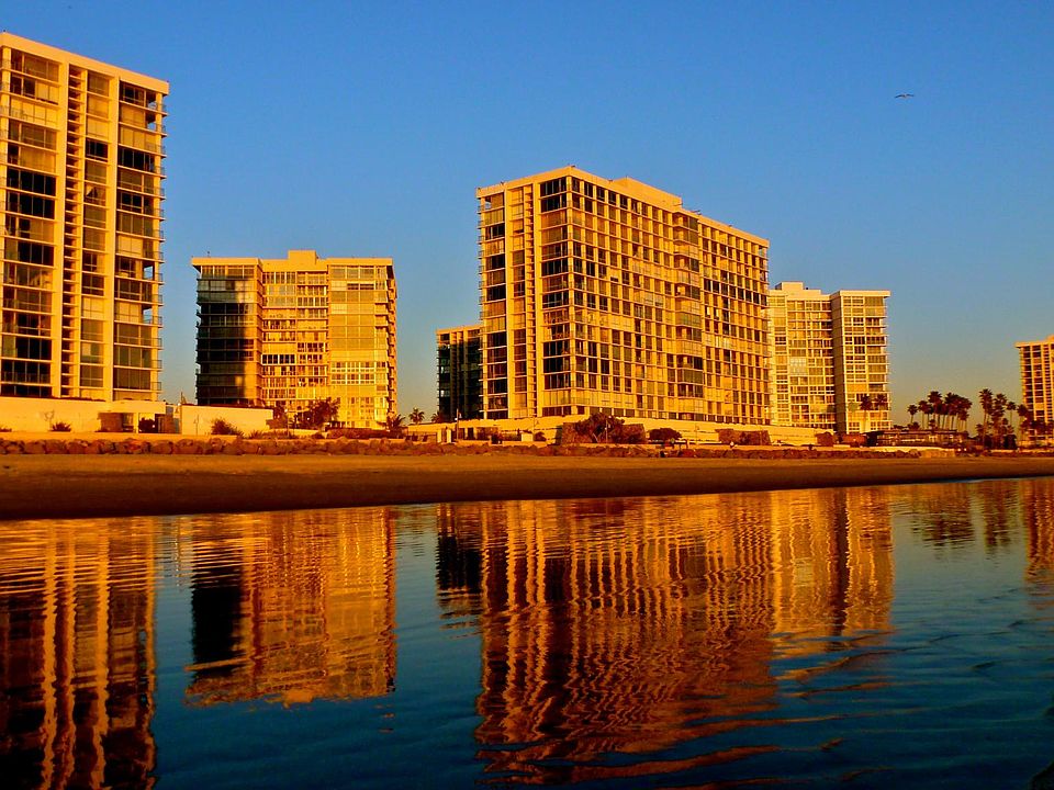 Views at the Coronado shores