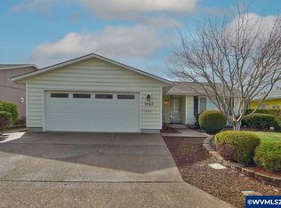 1960 W Santiam Dr, Woodburn, OR 97071