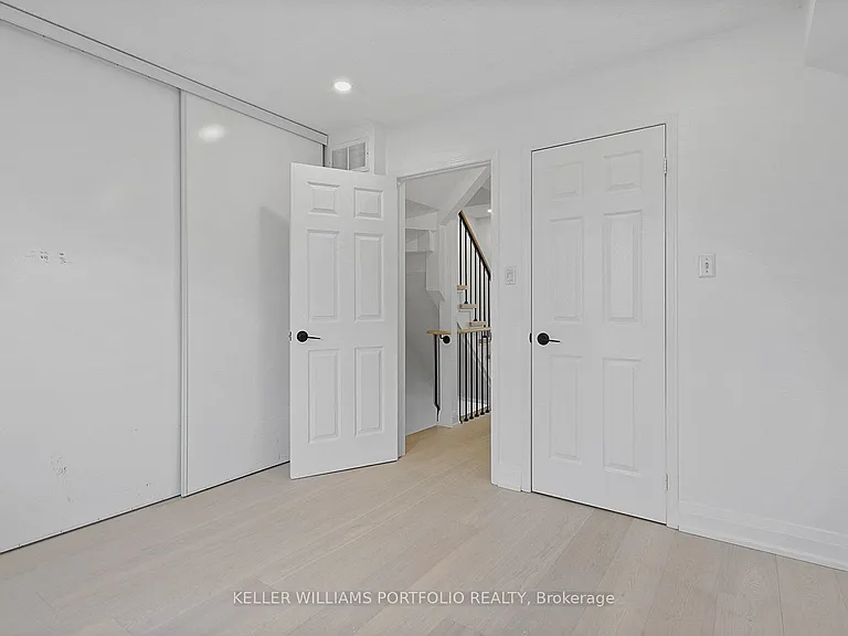 9542 Sheppard Ave E — Photo 18