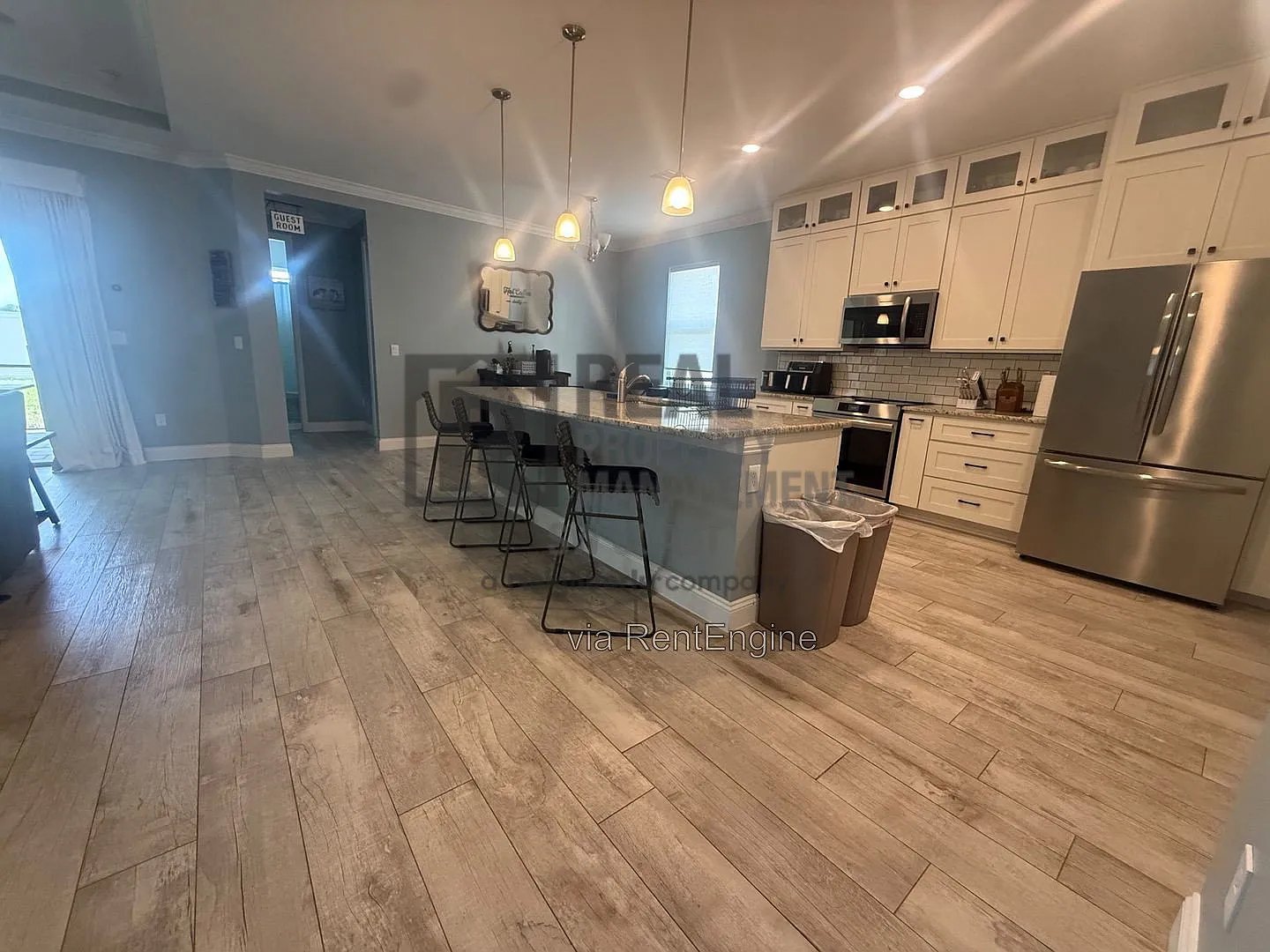 4 bed, 3.0 bath, 2361 sqft, $2,500 — Photo 3