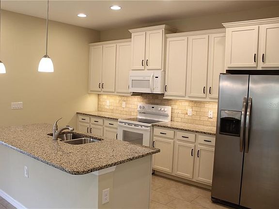5th image of 20906 Fetterbush Pl
