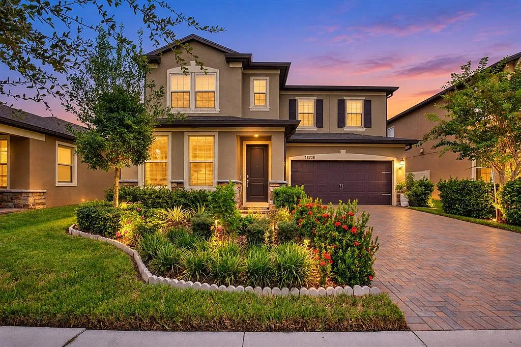 4 bed, 2.5 bath, 3186 sqft, $4,250 — Photo 1