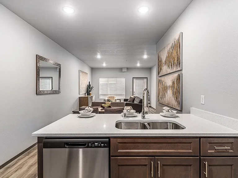 2513 N Regal St — Photo 12