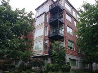 200 W Comstock St APT 304, Seattle, WA 98119