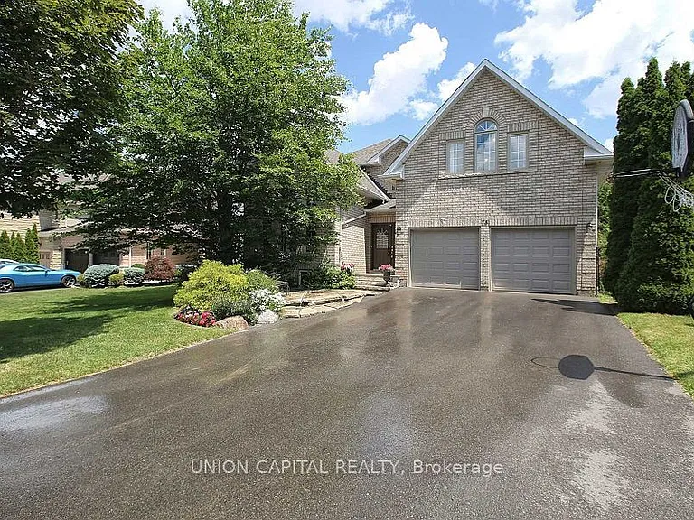 75 Langtry Pl — Photo 1