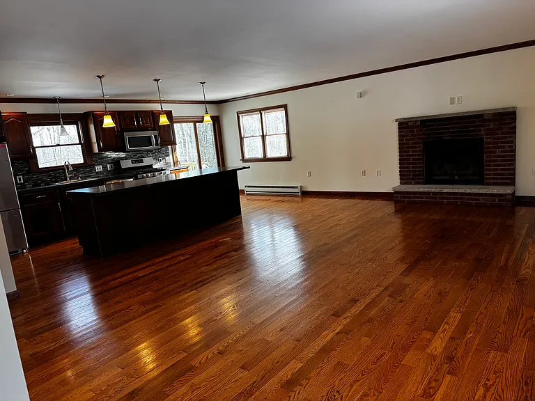 108 Cornelia Ln — Photo 16
