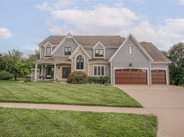 13205 W 129th St, Overland Park, KS 66213