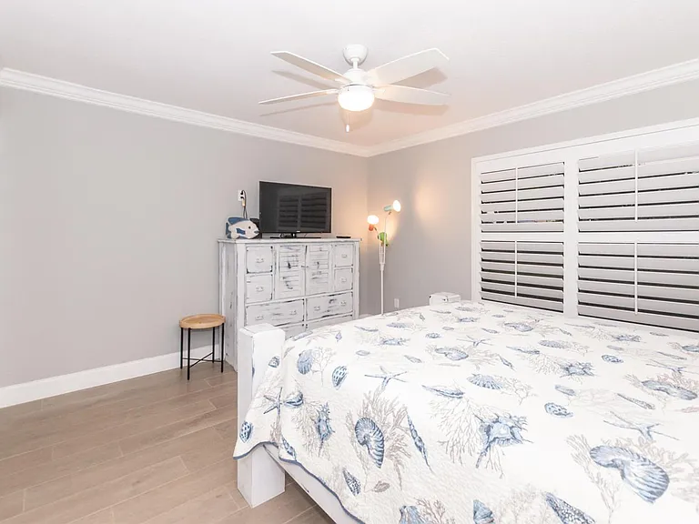4041 NE Breakwater Dr — Photo 19