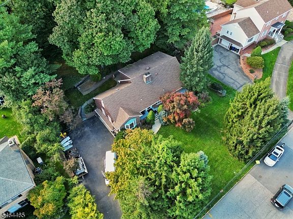 4th image of 26 Faber Dr