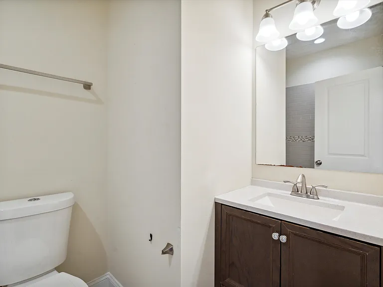 1521 Seybert St #B — Photo 14