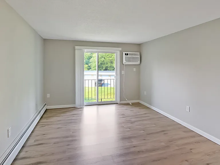 3 New Haven Dr #205 — Photo 11