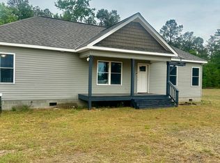 2153 Blacks Dr, Williston, SC 29853