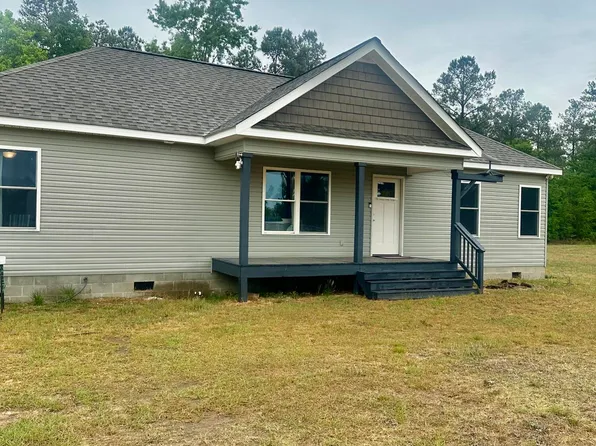 2153 Blacks Dr, Williston, SC 29853