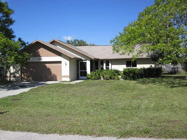 1st image of 207 NE 9th Ave