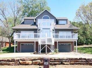 7635 S Kingston Pl, Tulsa, OK 74136