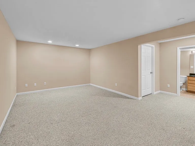 3077 Cypress Hill Dr — Photo 13