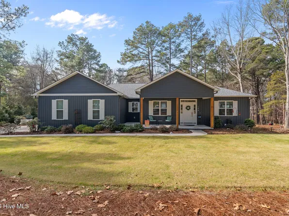146 Sunset Way, Seven Lakes, NC 27376
