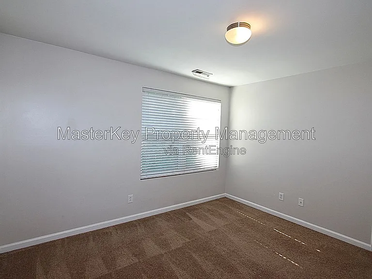 508 Bayou Ct — Photo 11