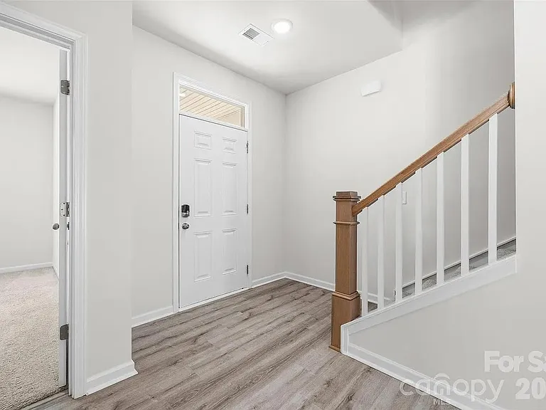 7024 Maple Run Cir — Photo 15