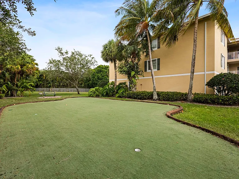 6450 Emerald Dunes Dr #103 — Photo 38
