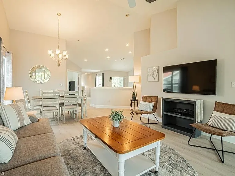 5090 Cedar Springs Dr #204 — Photo 17