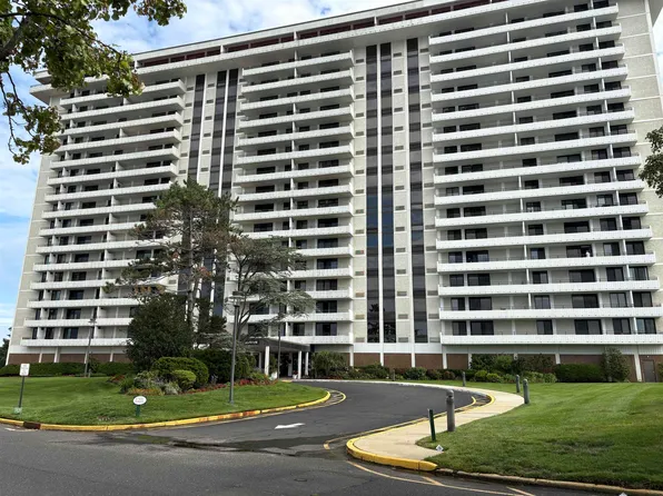 1 Channel Dr Unit 1003, Monmouth Beach, NJ 07750